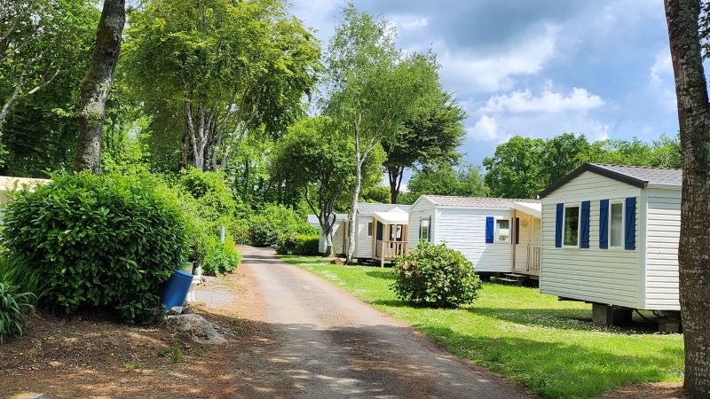 Le mobil-home au sein du camping